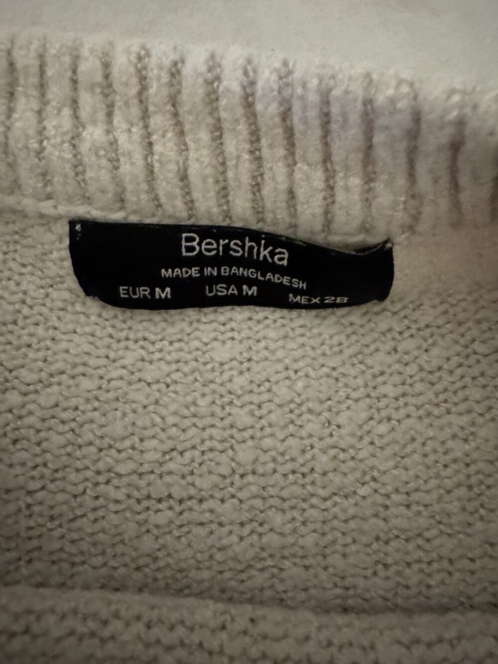 Bershka Oversized Knit Sweater in Ecru Sz M - Picture 4 of 6